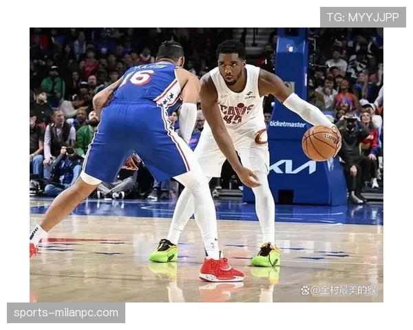 米切尔三分效率提升显著 打破队内关键时刻得分格局